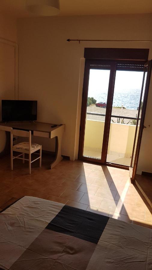B&B Nettuno Beach Милаццо Экстерьер фото